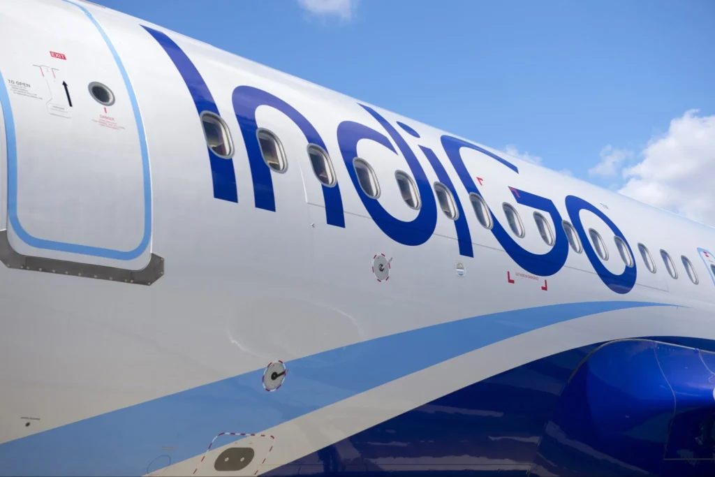 CLOSE-UP-ON-A320neo-INDIGO-FUSELAGE_CE-AC-649-scaled-e1706267610695