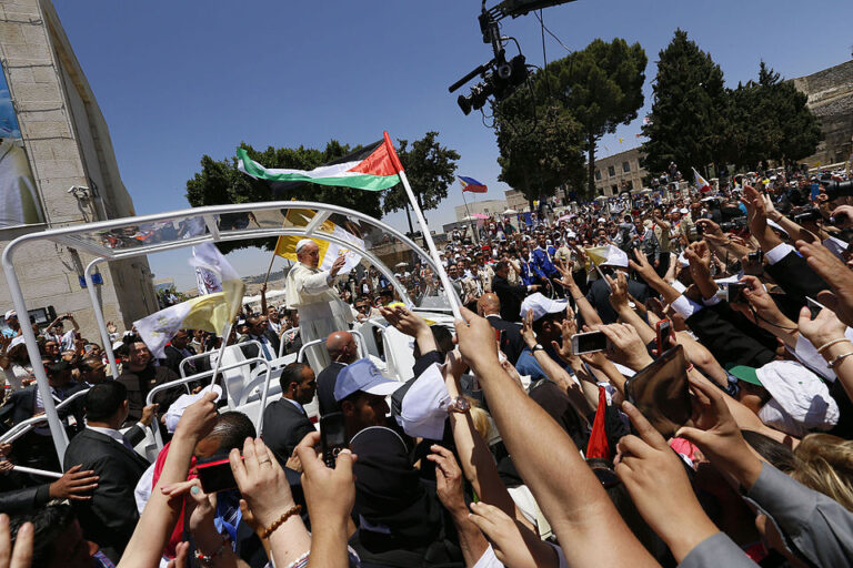 Pope_Francis_visit_Bethlehem-copy