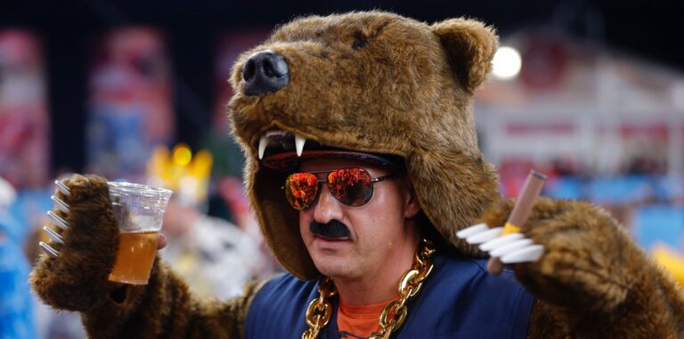 bears-fans-nfl-draft-feat-GettyImages-1485880073