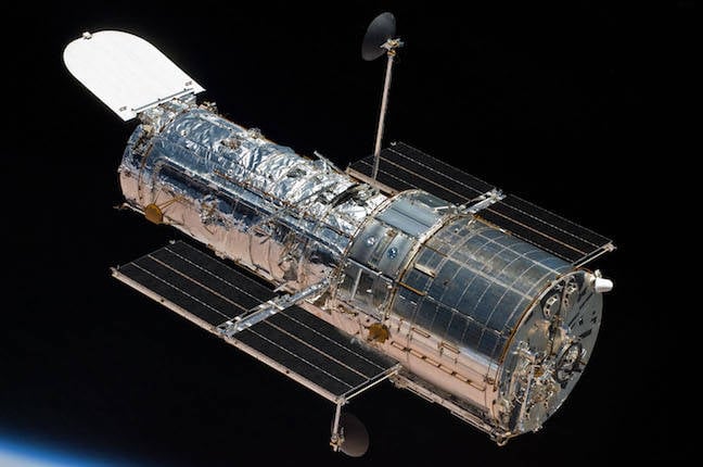 hubble_by_nasa