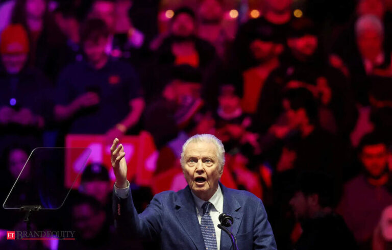 voight-seeks-to-revive-hollywoods-golden-age-with-trump-backed-tax-credits